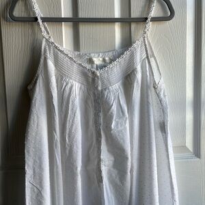 Eileen West Elegant White Cotton full length Nightgown. Size Medium